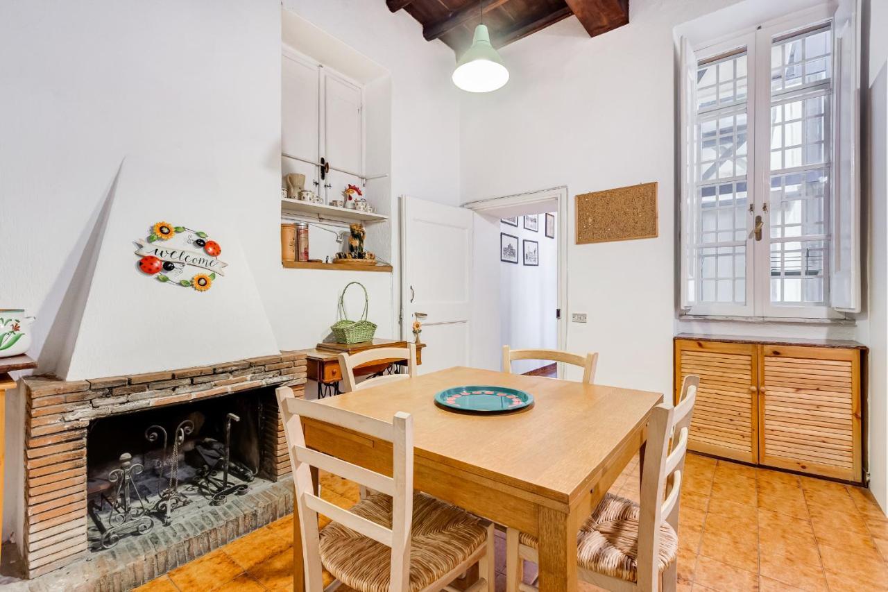 Spanish Steps Spacious Apartment โรม ภายนอก รูปภาพ